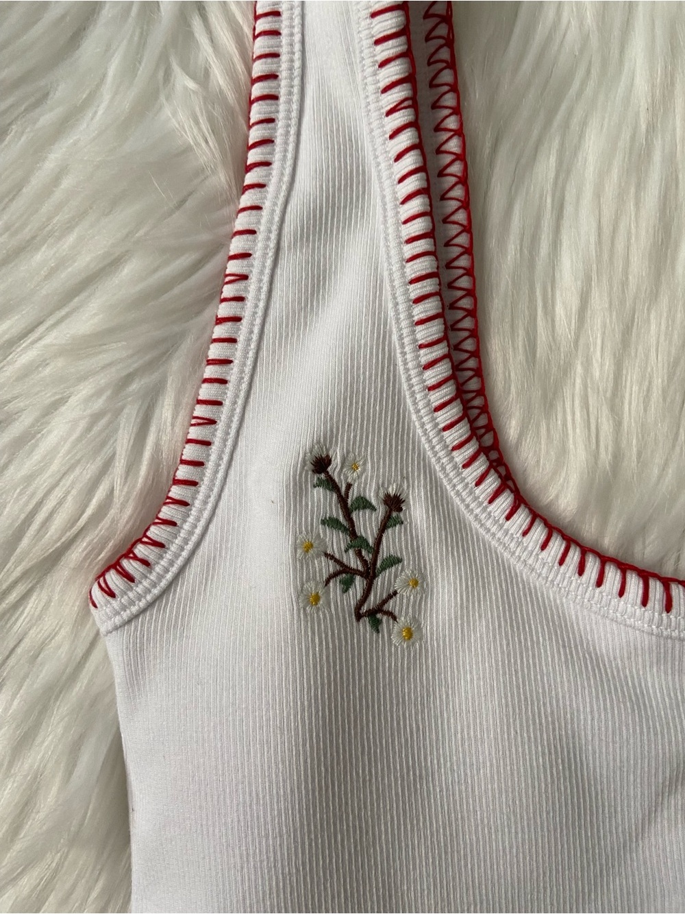 bra-free coastal graphic scoopneck tank - Picture 10 of 14